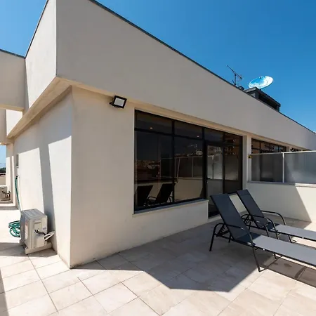 Doispontozero Julio Dinis Gold פורטו