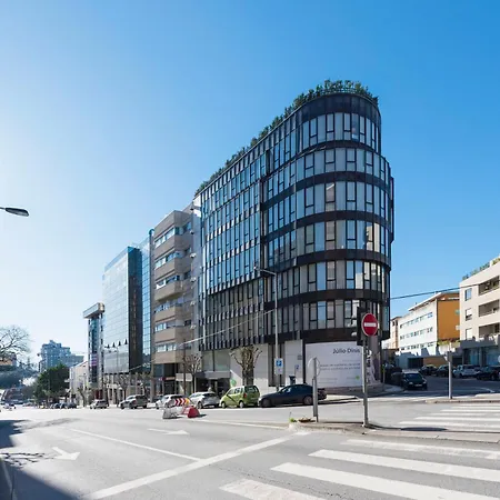 Doispontozero Julio Dinis Gold Daire *